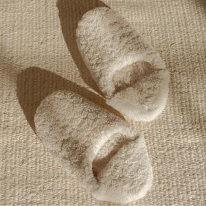 NWT Jenni Kayne Shearling Moroccan Slipper Ivory M